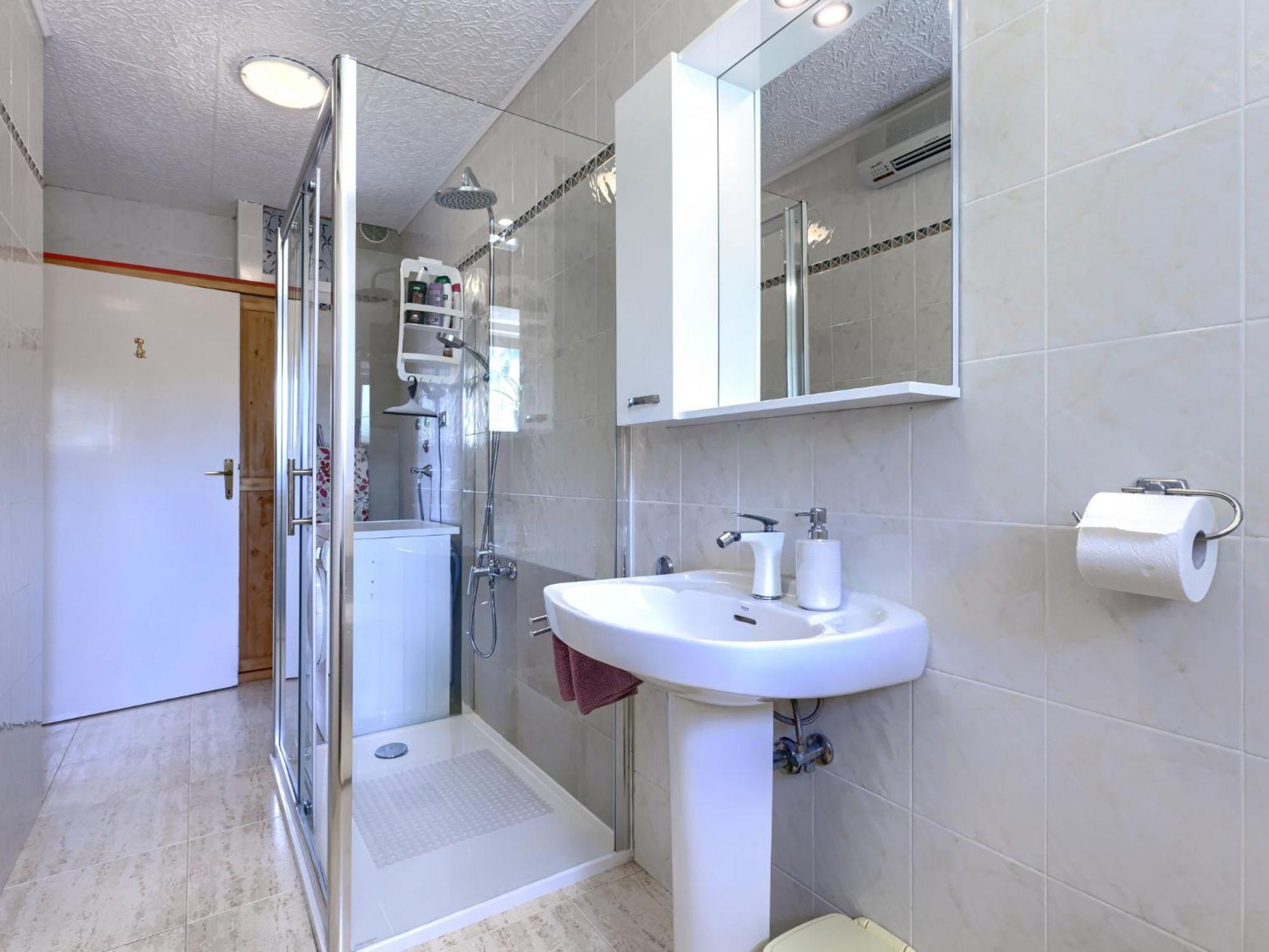 Bumbak By Interhome * Umag